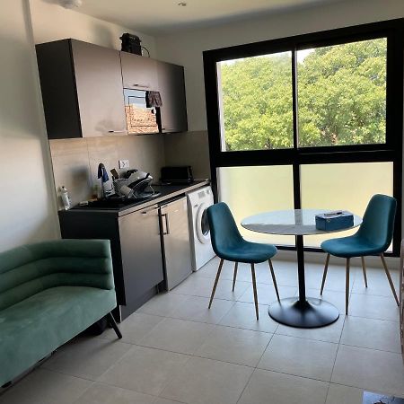 Studio Balcon, Centre Ville, Parc Expo, Arena 페홀 외부 사진
