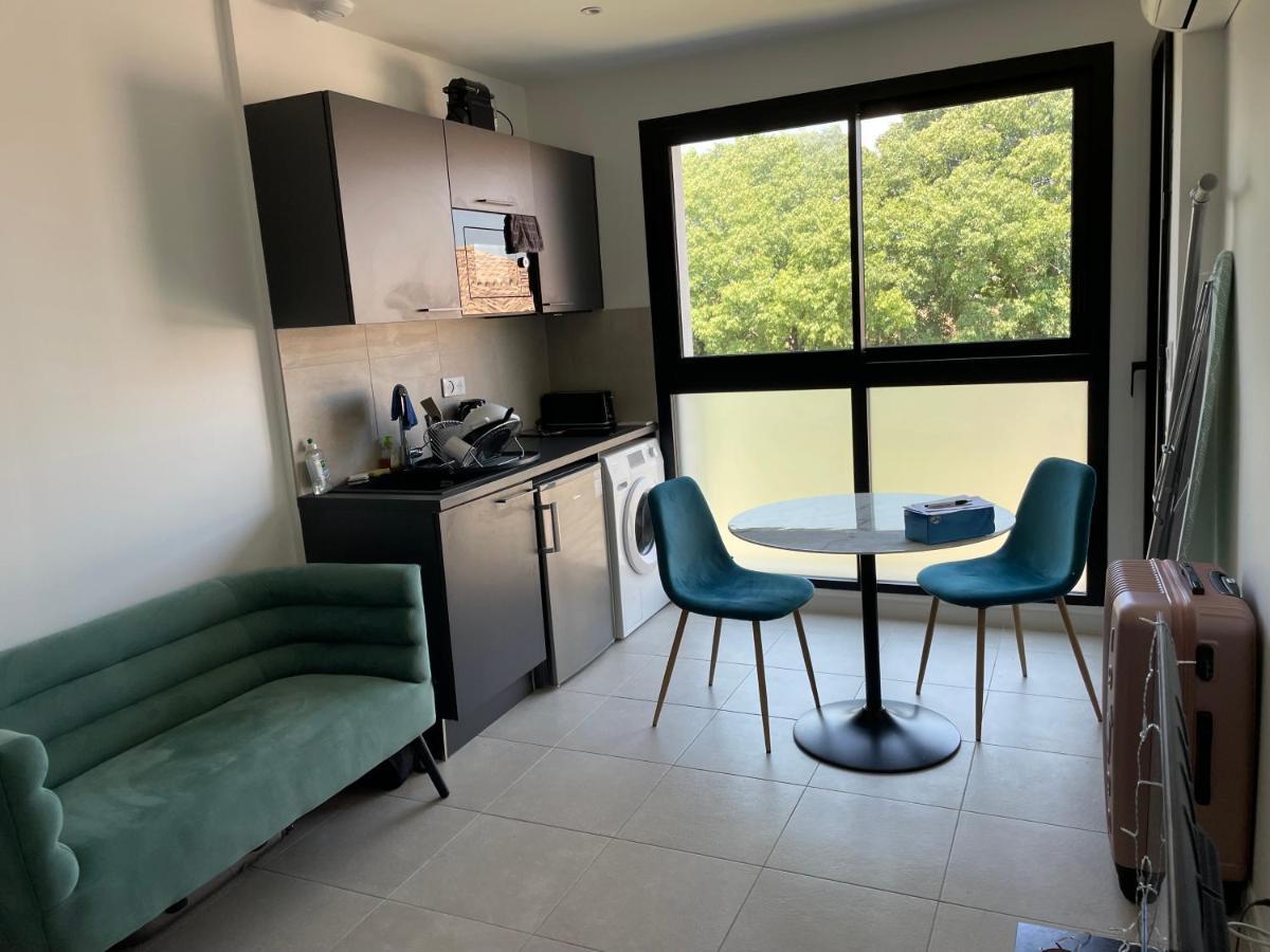 Studio Balcon, Centre Ville, Parc Expo, Arena 페홀 외부 사진